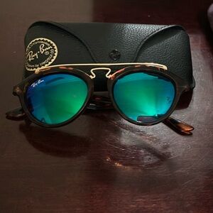 RB4257 Gatsby II model